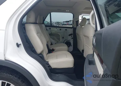 2018 Ford Explorer Platinum z USA, uszkodzony, nr VIN 1FM5K8HT0JGC96204